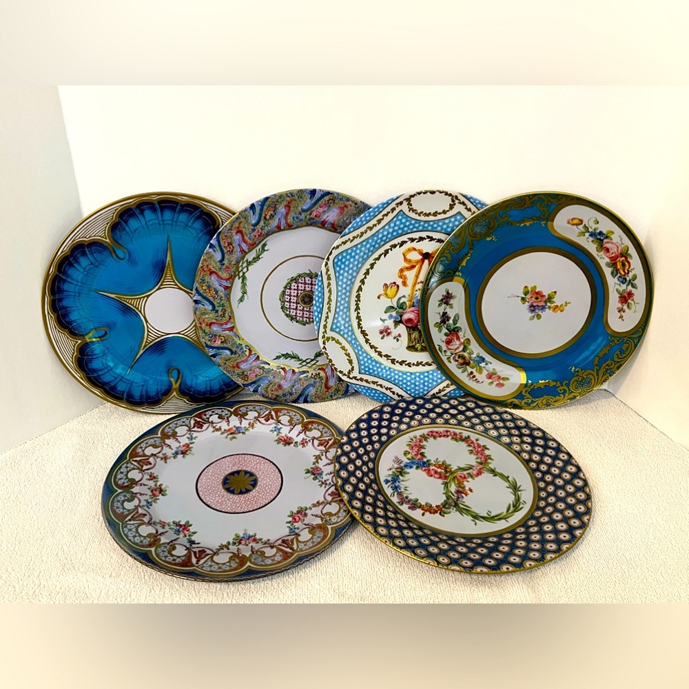 WALLACE COLLECTION LONDON TIN PLATES. 10” SET OF SIX  Mint Condition